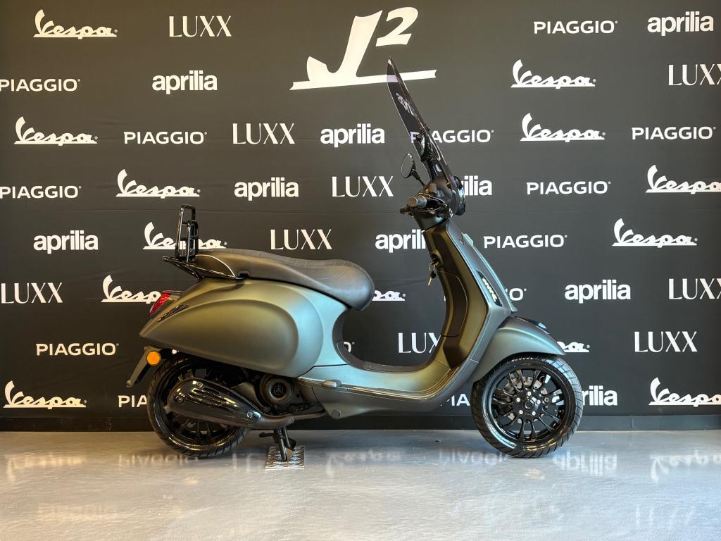 Vespa Primavera | Cobra Green | Snor | 2014 | 8781 km, Fietsen en Brommers, Scooters | Vespa, Gebruikt, Overige modellen, ., Ophalen of Verzenden