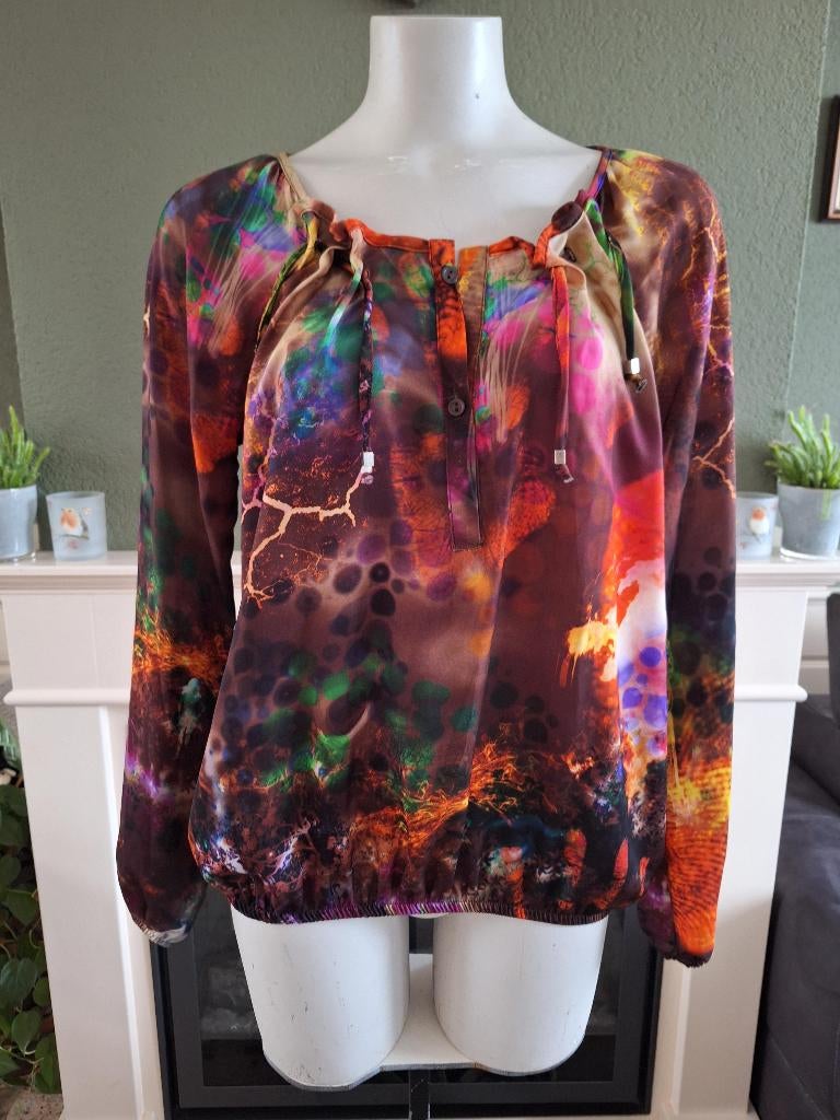 Elvira mooie kleurrijke top S 36, Kleding | Dames, Tops, Overige kleuren, Verzenden, Zo goed als nieuw, Lange mouw