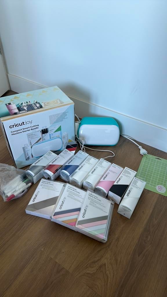 Cricut joy inclusief materialen cutting compact smart, Ophalen of Verzenden, Zo goed als nieuw, Gereedschap of Toebehoren