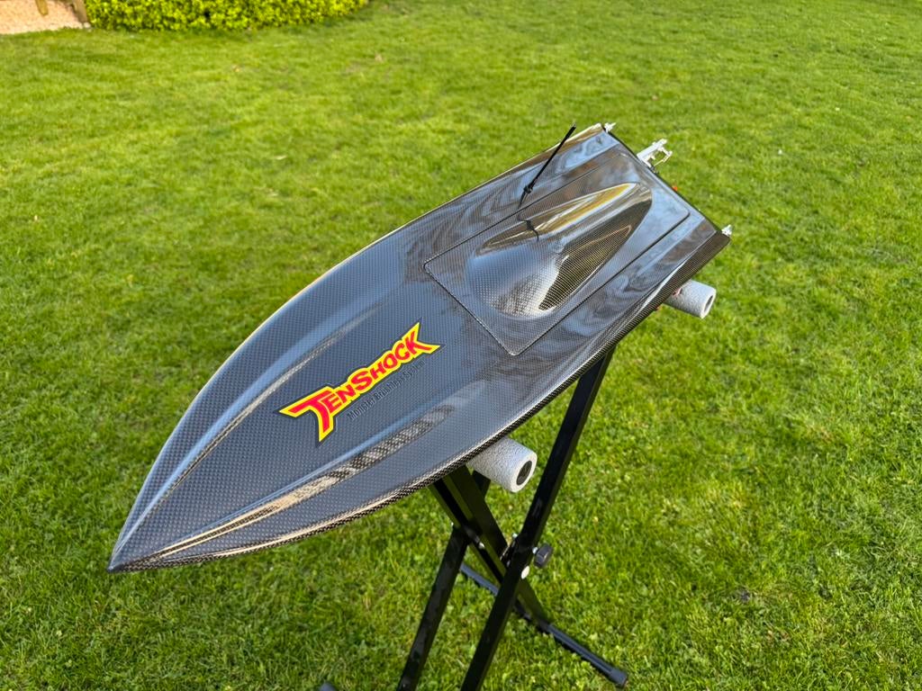 Rc boot Full Carbon romp als nieuw!, Hobby en Vrije tijd, Modelbouw | Boten en Schepen, Ophalen of Verzenden, Zo goed als nieuw