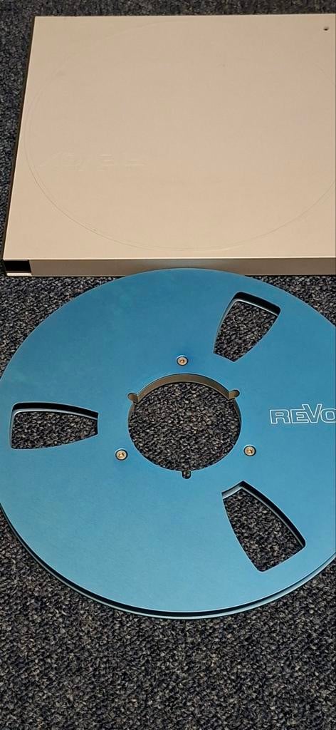 2 x Revox verschilende kleuren 26 cm spoelen Revox opbergbox, Audio, Tv en Foto, Bandrecorders, Ophalen of Verzenden