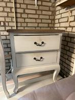 Wit kastje met twee lades, Ophalen, Minder dan 50 cm, Gebruikt, 1 of 2 laden