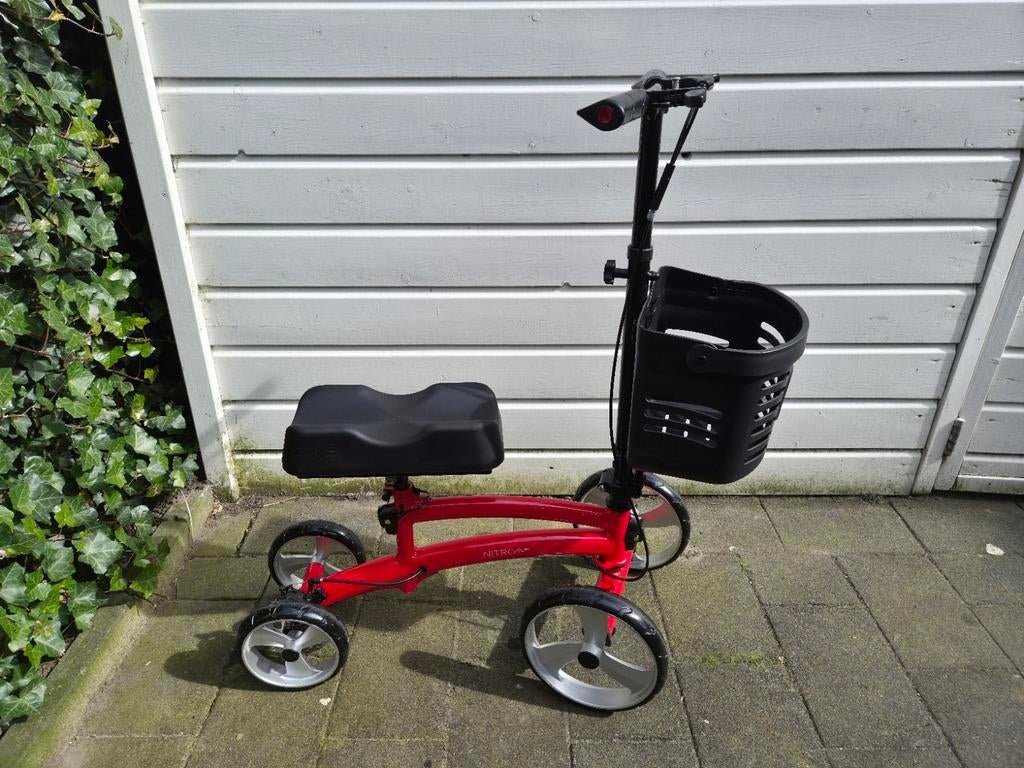 Kniestep, Ophalen, Zo goed als nieuw