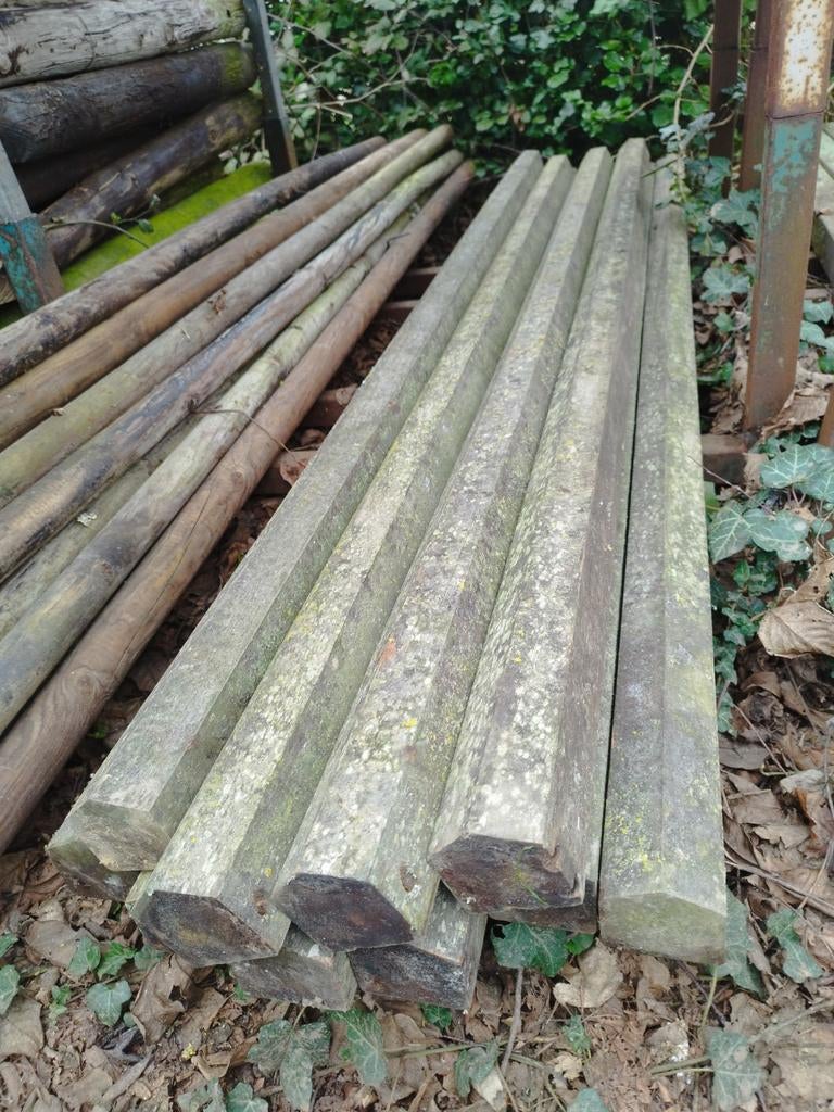 Goede hardhouten palen 7x7 en dekpalen in prima staat!!, Tuin en Terras, Palen, Balken en Planken, Ophalen, 250 cm of meer, Palen