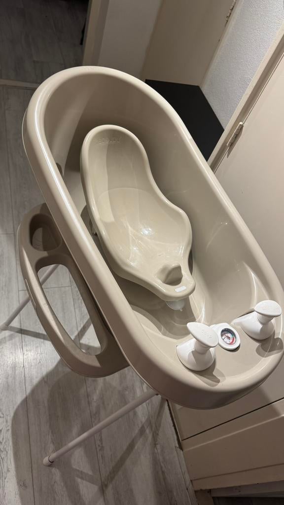 Bebe Jou badset met standaard, Kinderen en Baby's, Badjes en Verzorging, Ophalen, Zo goed als nieuw, Badje, Bébé-jou