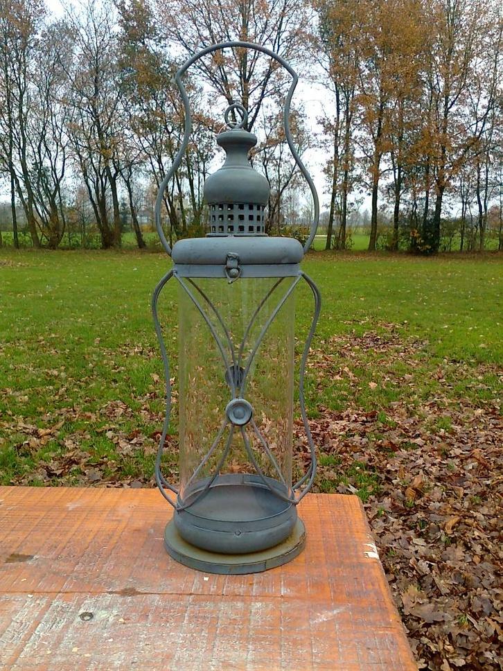 Mooie, ronde Lantaarn, grijs metaal, glas, Huis en Inrichting, Woonaccessoires | Overige, Nieuw, Ophalen of Verzenden