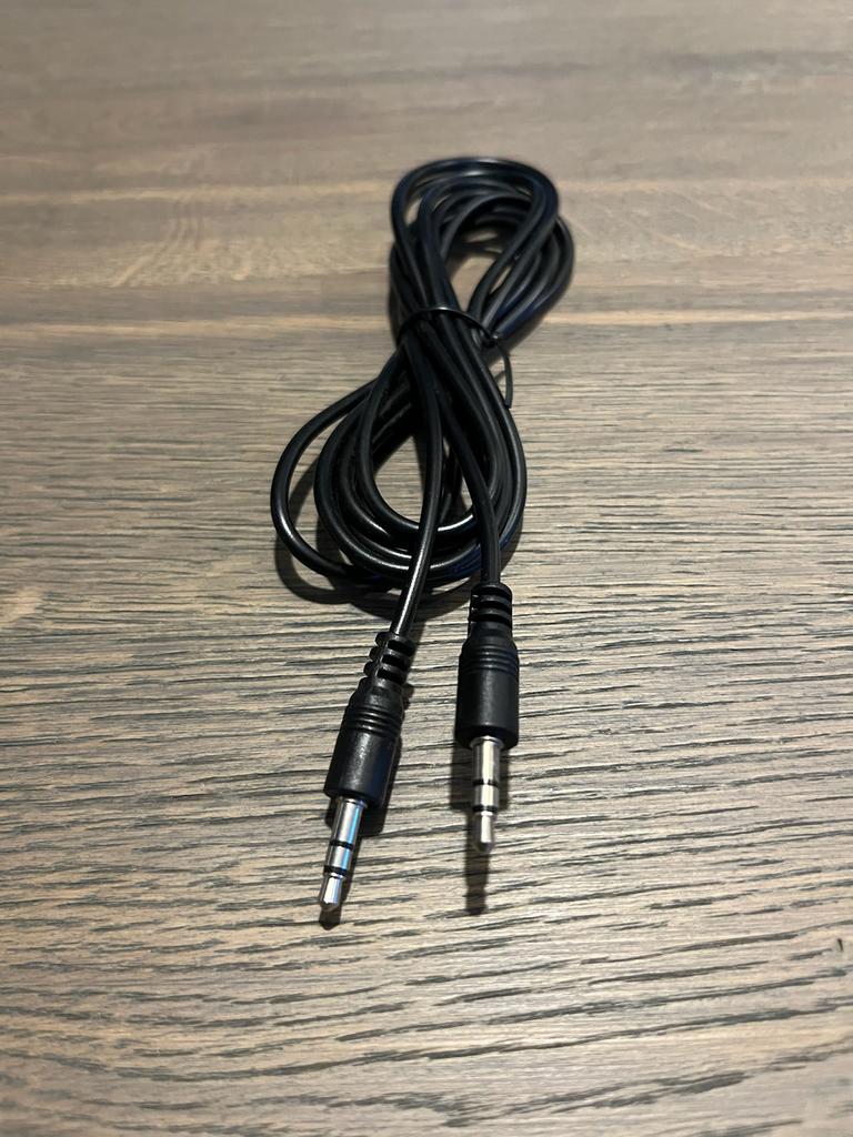 Audio kabel - 3.5mm jack, Ophalen of Verzenden, Zo goed als nieuw, Minder dan 2 meter