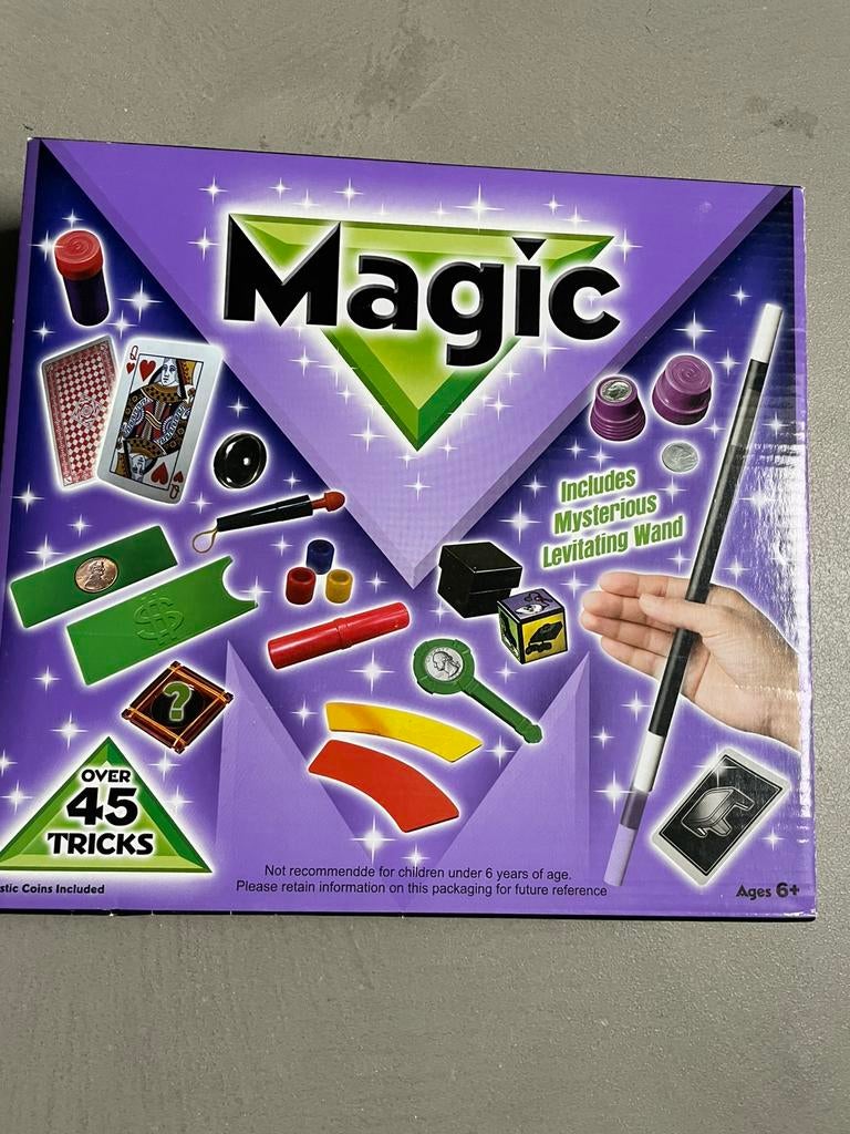 Magic goochelaar 45 trucks nieuw uit doos, Hobby en Vrije tijd, Gezelschapsspellen | Kaartspellen, Ophalen of Verzenden, Nieuw
