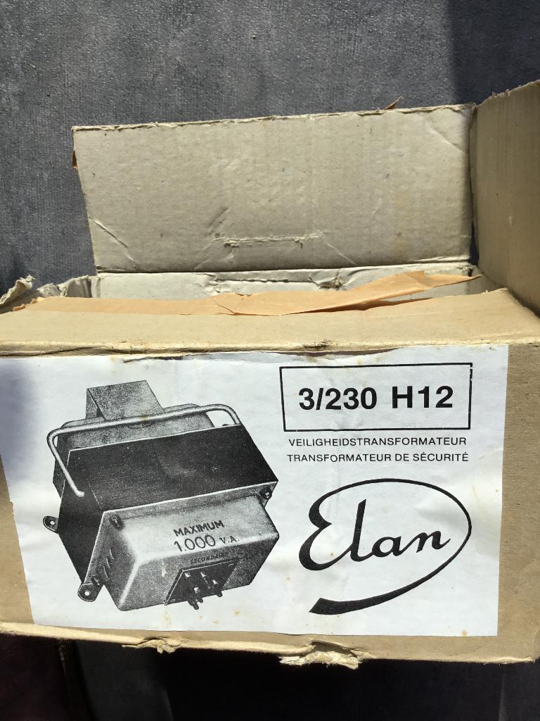 Veiligheidstransformator Elan, nieuw., Hobby en Vrije tijd, Elektronica-componenten, Ophalen of Verzenden, Nieuw