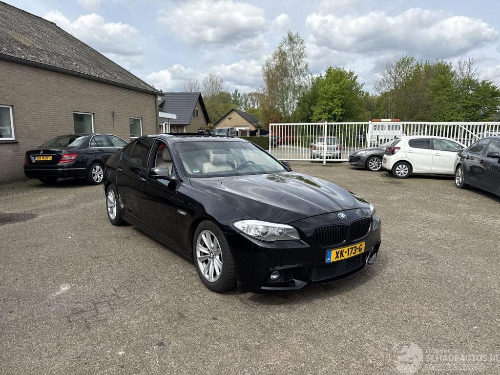 BMW 5 Serie 528I XDRIVE (bj 2012, automaat), Automaat, Zwart, Sedan, Benzine