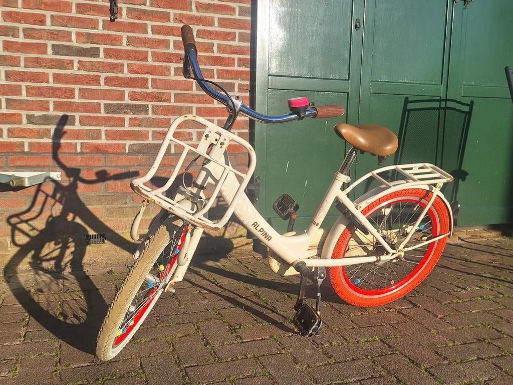 Alpine meisjesfiets 20 inch - Crème met roze accenten, Fietsen en Brommers, Ophalen, Gebruikt, Alpine, Terugtraprem