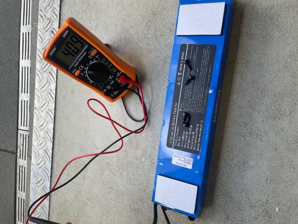 Elektrische step accu, Fietsen en Brommers, Steps, Ophalen of Verzenden, Gebruikt, Elektrische step (E-scooter)