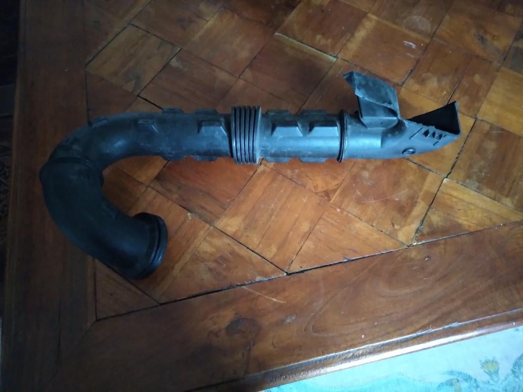 GEZOCHT!!!Luchtinlaat Renault Twingo II 2009, Auto-onderdelen, Ophalen of Verzenden