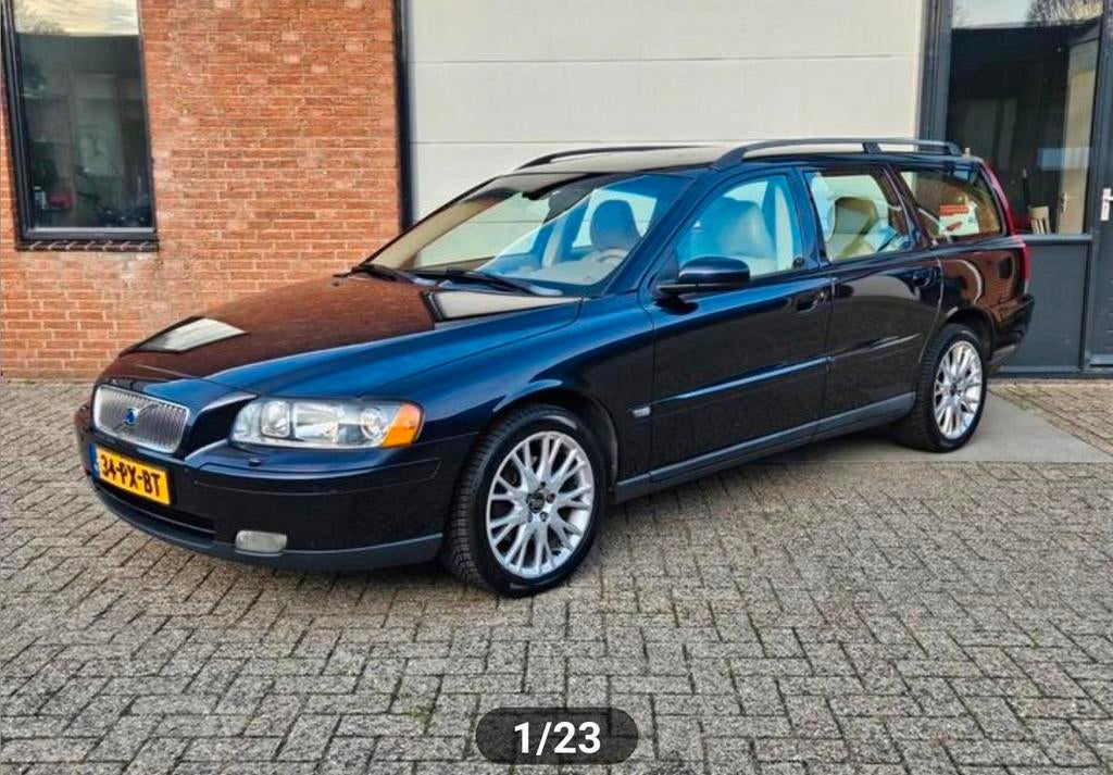 Volvo V70 2.4 175PK AUT 2005 Android Auto Apple Carplay, Auto's, Beige, Blauw, Stationwagon, 2435 cc