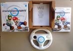 Mario Kart + origineel stuurtje voor Wii Compleet in doos, Racen en Vliegen, Ophalen of Verzenden, Zo goed als nieuw, 3 spelers of meer