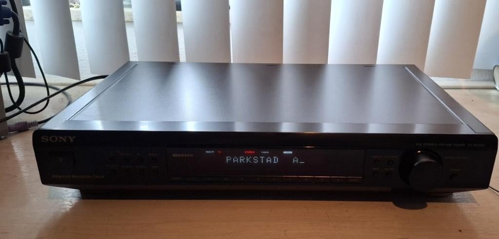 Sony ST520 met DB meter tot minimaal 70db, Audio, Tv en Foto, Tuners, Verzenden, Zo goed als nieuw