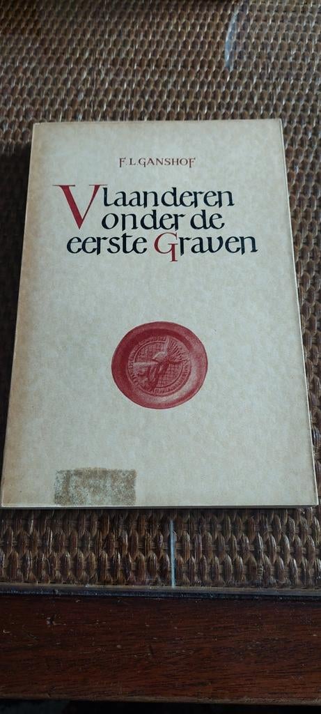 Vlaanderen onder de eerste Graven, Ophalen of Verzenden, Gelezen