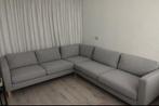 Comfortabele grijze hoekbank met houten poten, Ophalen, Hoekbank, Zo goed als nieuw, Hout
