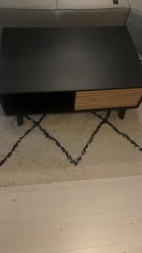 Gratis af te halen: Salontafel, Ophalen, Gebruikt, Eikenhout, Minder dan 50 cm