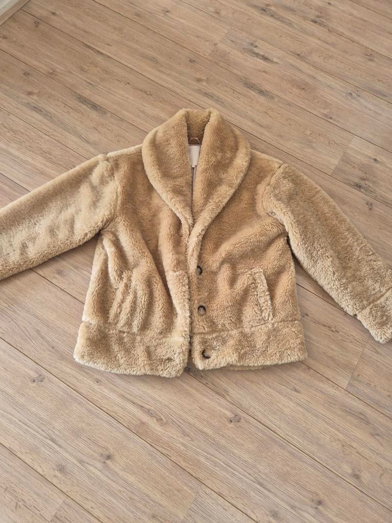 Notre-V faux fur jas maat M, Kinderen en Baby's, Kinderkleding | Maat 98, Ophalen of Verzenden, Zo goed als nieuw, Meisje, Jas