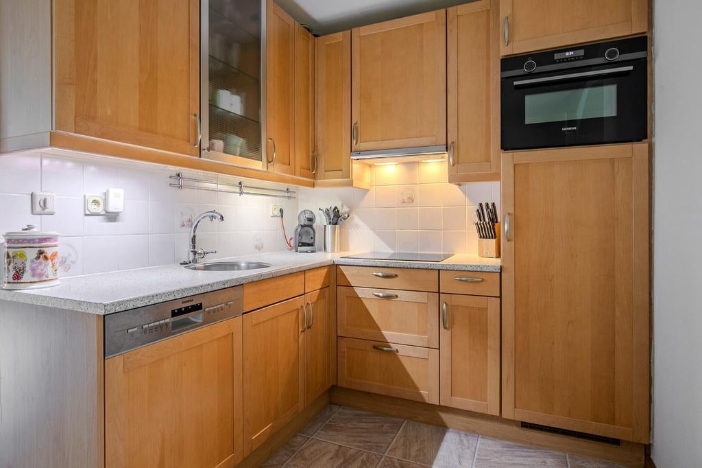 Keuken met koelkast, combimagnetron en inductieplaat, Huis en Inrichting, Keuken | Complete keukens, Ophalen