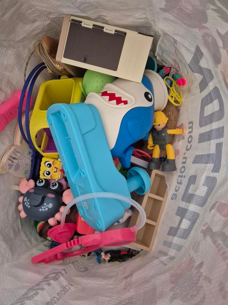 Grote tas vol speelgoed en knuffels gratis, Ophalen, Gebruikt, Overige typen, Middelgroot (20 tot 80 cm)