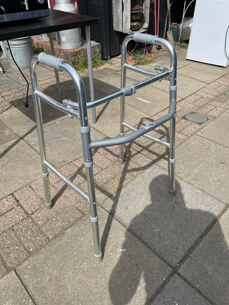 Lichtgewicht looprek. Stevig en inklapbaar., Diversen, Ophalen, Lichtgewicht, Gebruikt