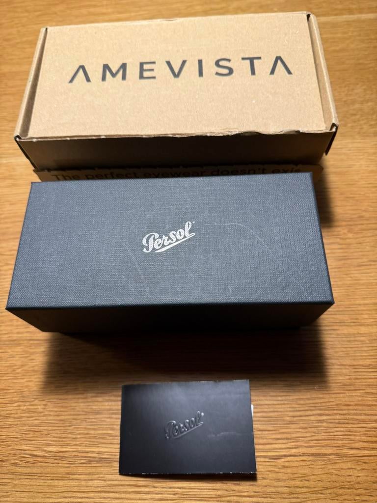 Mooi nieuw klein/mt 49  merk:Persol, Overige merken, Nieuw, Ophalen of Verzenden, Grijs