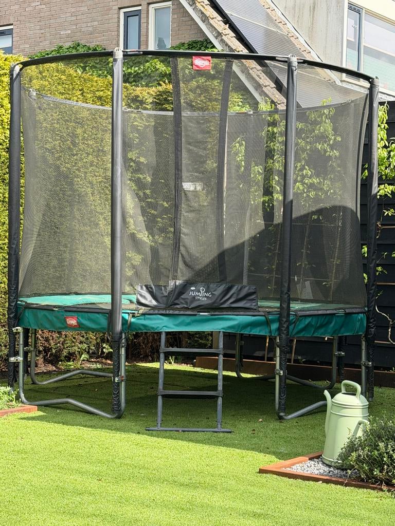 BERG Trampoline met veiligheidsnet en ladder, Ophalen, Gebruikt