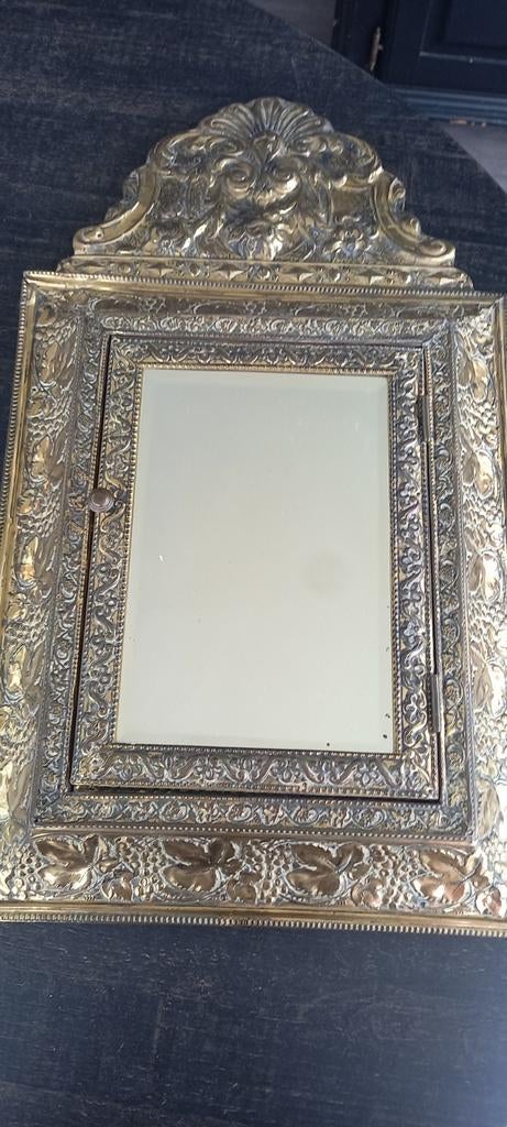 Antieke spiegel met borstels, Antiek en Kunst, Ophalen of Verzenden