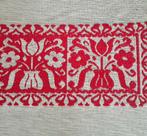 Authentiek geweven Oostenrijks tafelloper geborduurd patroon, Ophalen of Verzenden