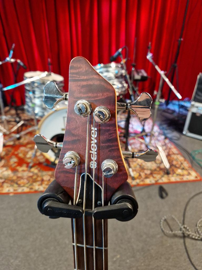 Clover Argo bas, Muziek en Instrumenten, Ophalen, Zo goed als nieuw, Elektrisch