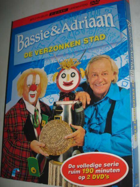 Bassie en Adriaan- Verzonken stad- LUXE BOX- 2-DVD- (NIEUW), Cd's en Dvd's, Verzenden, Alle leeftijden, Boxset, Drama