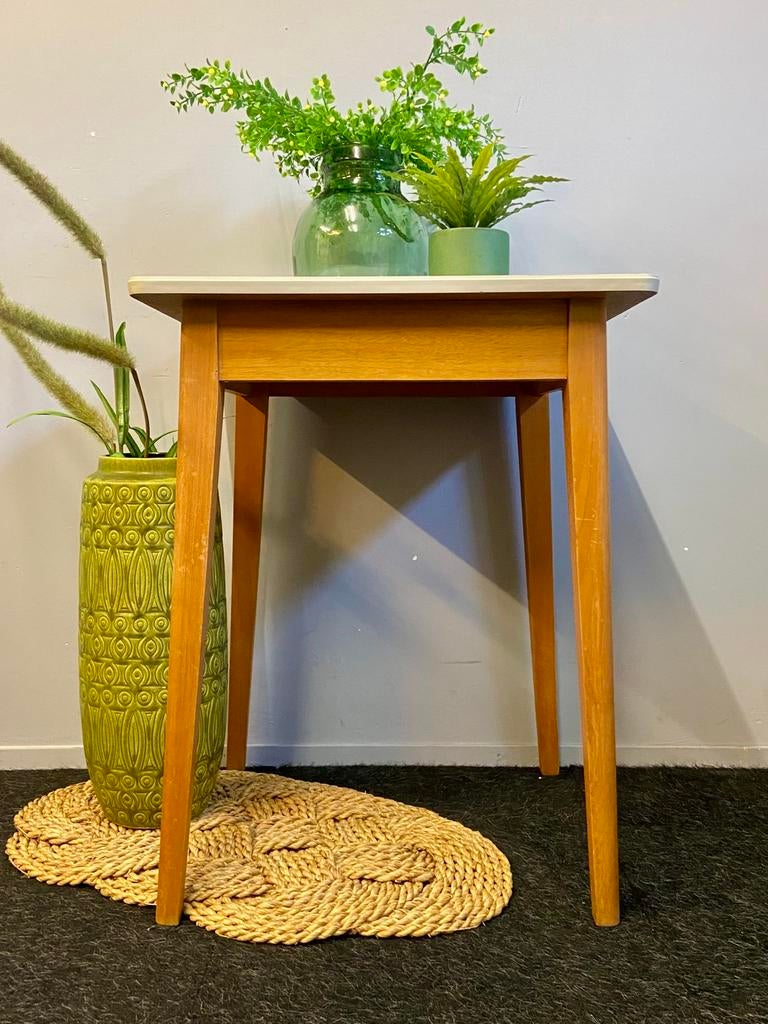Vintage tafel jaren 50/60 beuken formica retro plantentafel, Ophalen, Gebruikt, 50 tot 100 cm, Midcentury bruynzeel tafel retro vintage dutch design sixties