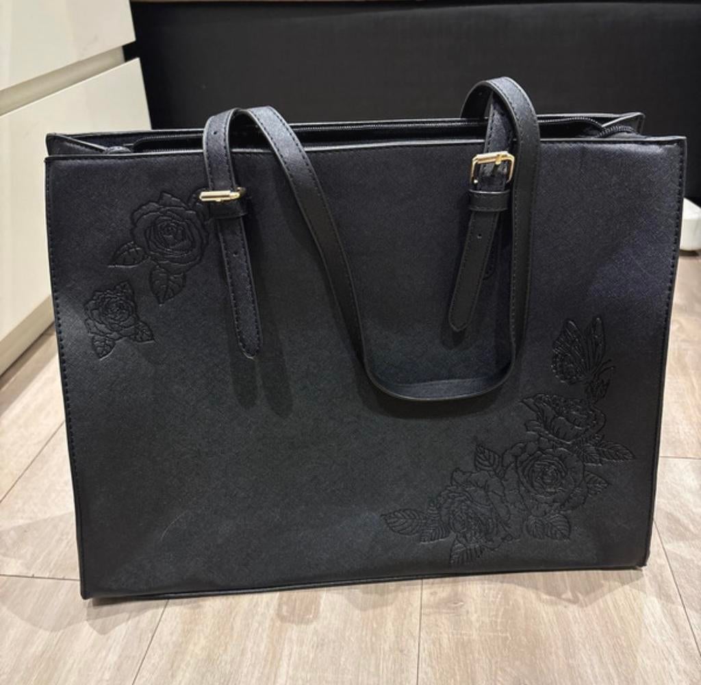 Leuke handtas, Sieraden, Tassen en Uiterlijk, Tassen | Damestassen, Ophalen of Verzenden, Zo goed als nieuw, Zwart, Handtas