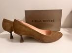 Suede pump maat 43 Luca Renzi, Kleding | Dames, Schoenen, Pumps, Beige, Nieuw, Ophalen of Verzenden