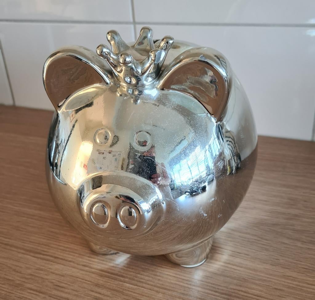Spaarpot varken...silver., Verzamelen, Spaarpotten, Ophalen of Verzenden, Zo goed als nieuw, Steen, Aardewerk of Keramiek, Dier