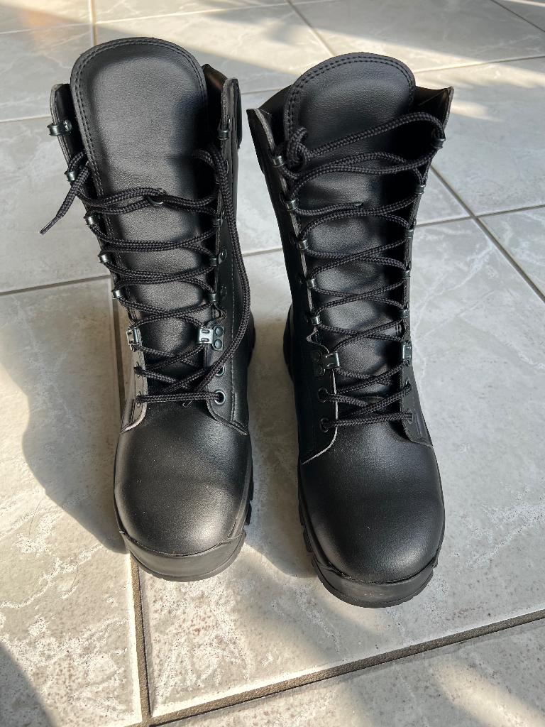 Nieuw paar Neskrid model 18 combat Boots maat 40s, Verzenden, Nieuw, Schoenen