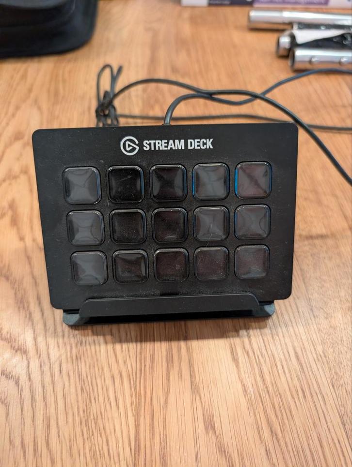 Elgato Stream Deck - Programmeerbaar Bedieningspaneel, Computers en Software, Toetsenborden, Zo goed als nieuw, Overige indelingen