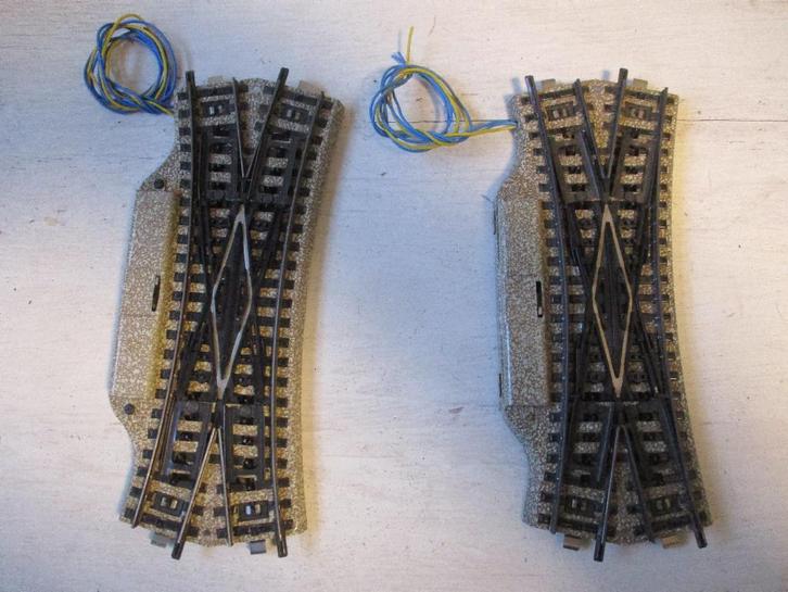 Märklin Kruis wissel M-Rail 5207 2x, Hobby en Vrije tijd, Modeltreinen | H0, Zo goed als nieuw, Rails, Wisselstroom, Märklin, Ophalen