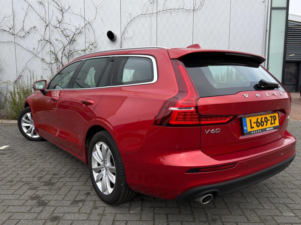 Volvo V60 2.0 B3 Momentum Business | Trekhaak | Adaptieve Cr, 12 maanden, Euro 6, 4 cilinders, 163 pk