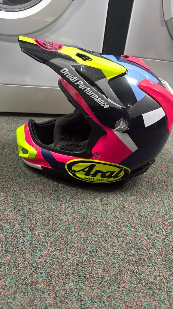 Arai crosshelm maat S - in super staat, Motoren, Arai, Offroadhelm, Ophalen of Verzenden, S