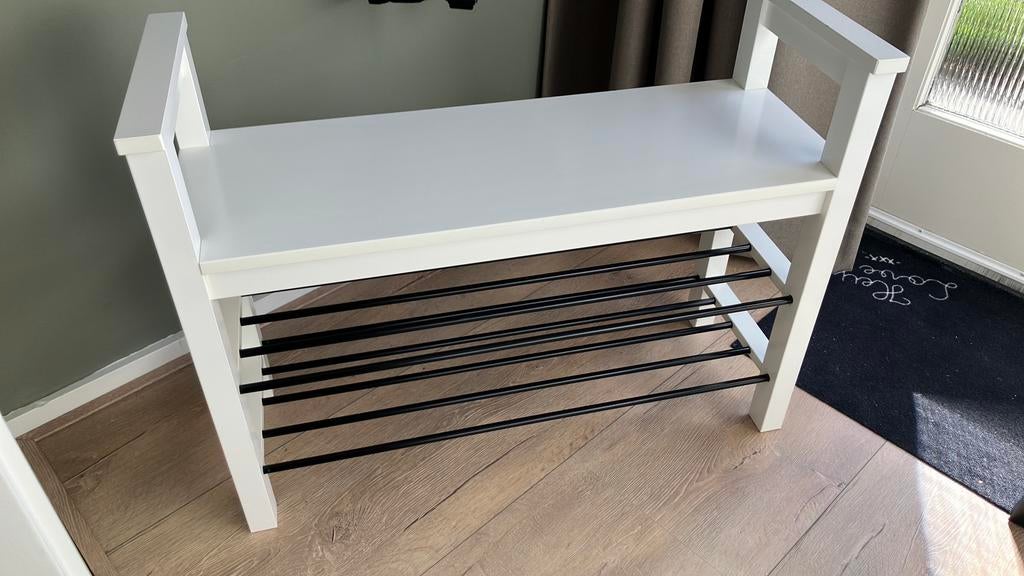 Hemnes schoenenrek met bankje, Ophalen, Zo goed als nieuw
