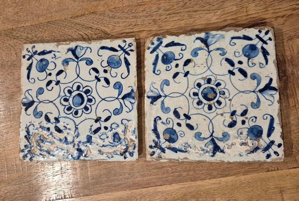 Antieke tegels 17e eeuws Haarlem, Antiek en Kunst, Antiek | Wandborden en Tegels, Ophalen of Verzenden
