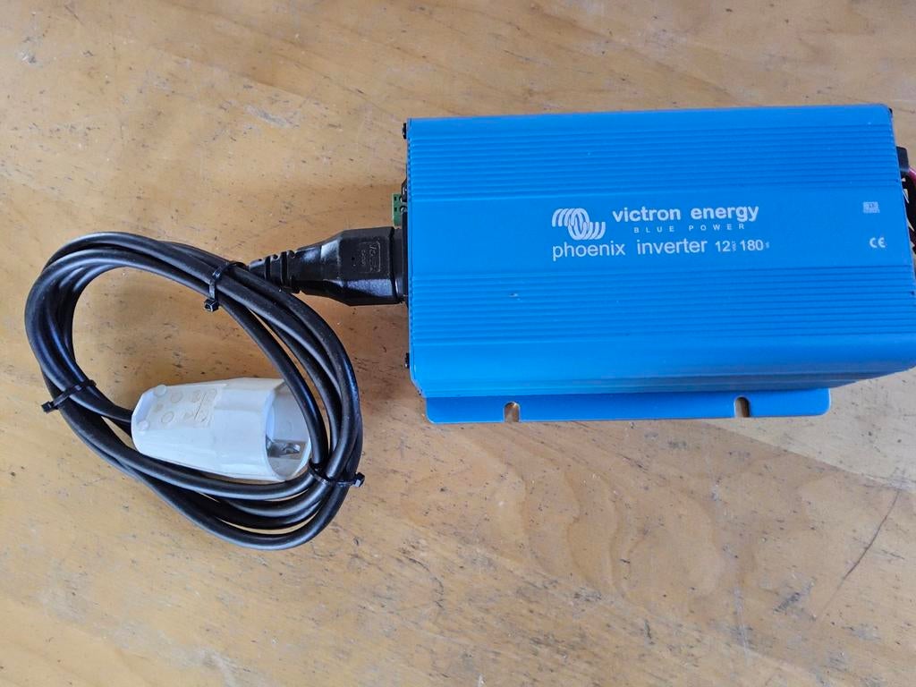 Victron zuivere sinus omvormer 12v -230v 180w, Ophalen of Verzenden, Gebruikt, Overige typen