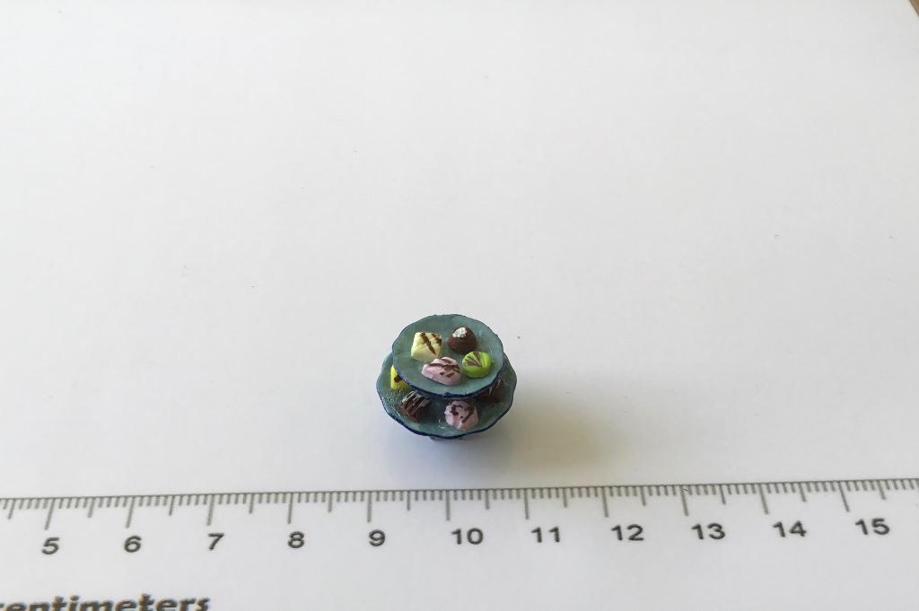 Poppenhuis miniaturen bonbon etagère 3, Ophalen of Verzenden, Nieuw