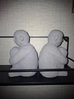 2 grijs betonnen zittende beelden, boekensteunen van J line, Ophalen of Verzenden