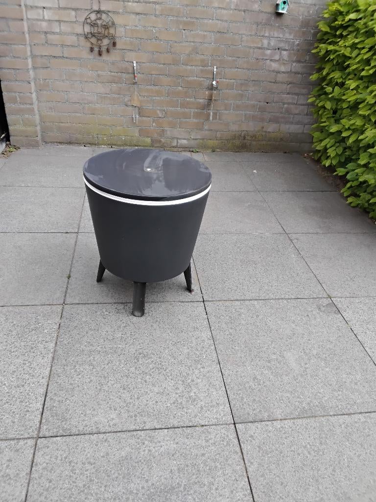 Koeltafel keter antraciet, Ophalen, Gebruikt