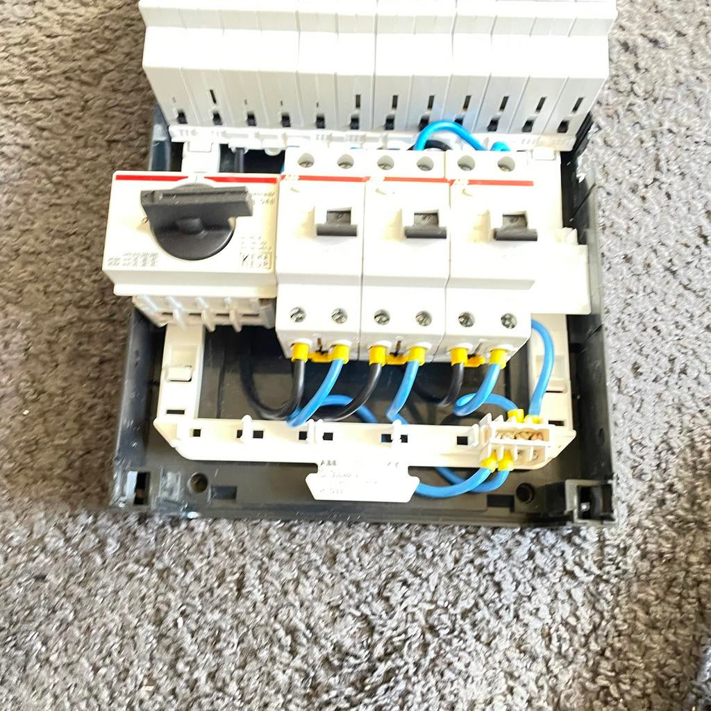 ABB Groepenkast met aardlekschakelaars en automaten, Ophalen, Gebruikt, Schakelaar