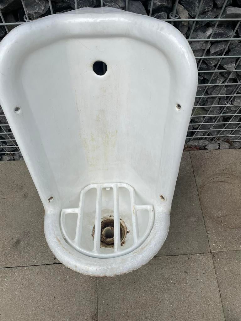 Antieke gietijzeren geëmailleerde hoekwasbak, Ophalen of Verzenden, Zo goed als nieuw